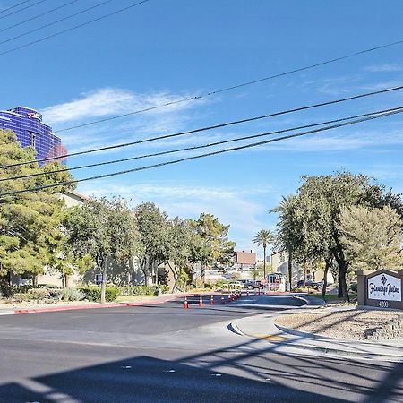 Condo Close To Strip And Raiders Stadium Las Vegas Exterior foto